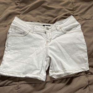 Women’s ANA white denim shorts size 4